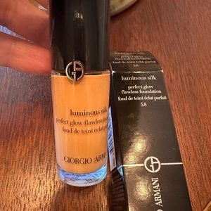 Giorgio Armani luminous silk foundation 5.8